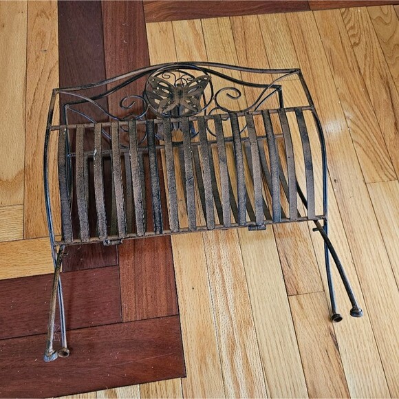 Decorative Folding Metal Magazine Rack with Butterfly Design. Brownish/Black - Picture 4 of 5